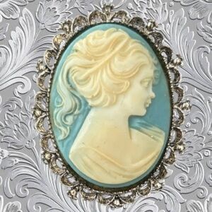 Vintage Cameo Pin Brooch Pendant Ornate Cameo Antique Silver Blue Ivory White